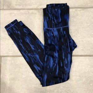 Size 6 high rise Lulu’s